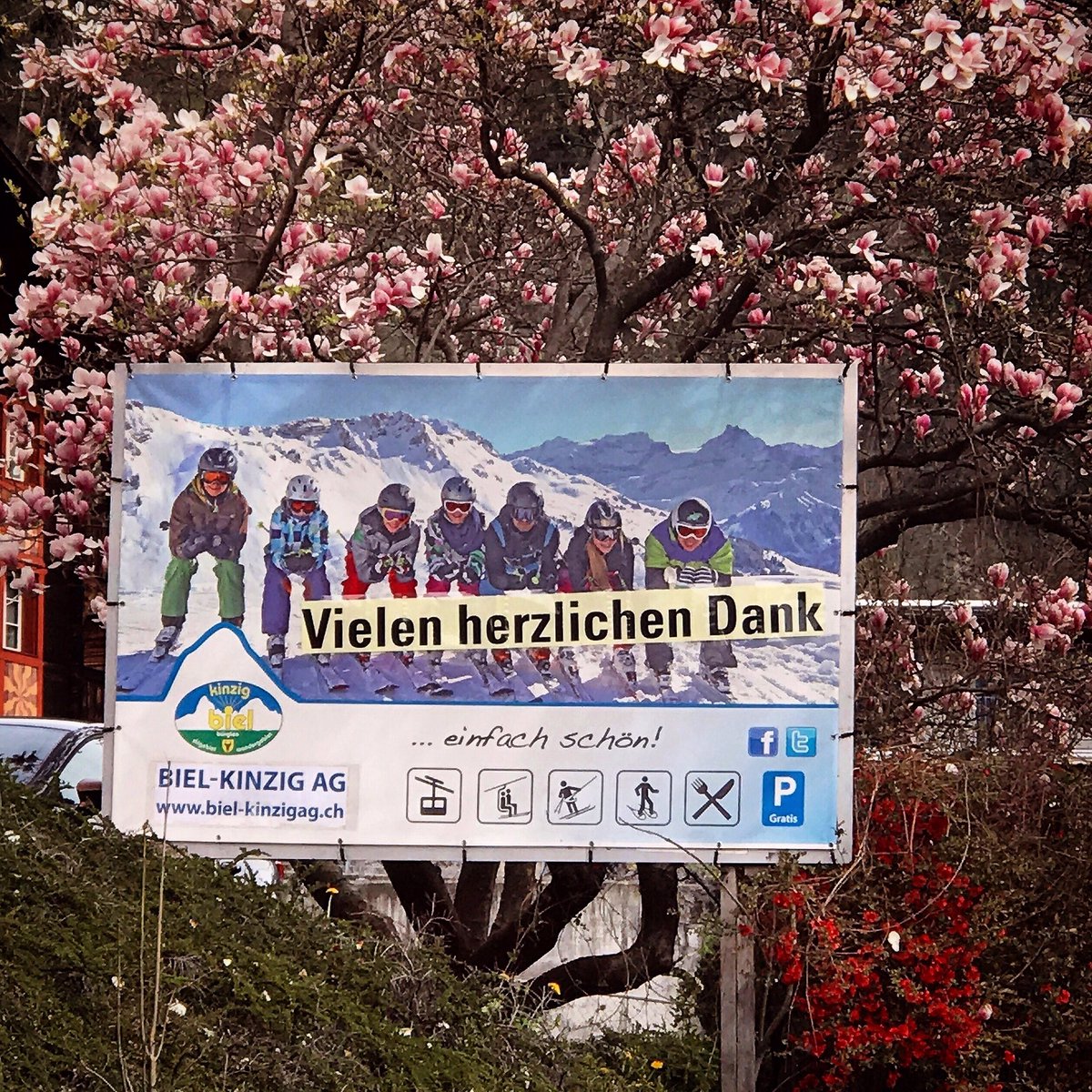 Biel_Kinzig's tweet photo. Wir bedanken uns bei allen unsere Gästen für eine richtig gelungene Wintersaison 2018/19! Wir freuen uns, Sie nach der Schneeschmelze zum Bergfrühling begrüssen zu dürfen. #vielendank #bielkinzig #saison1819 #welcomebackinspring #thankful #winterhasbeengreat https://t.co/MRwC5xDS6g