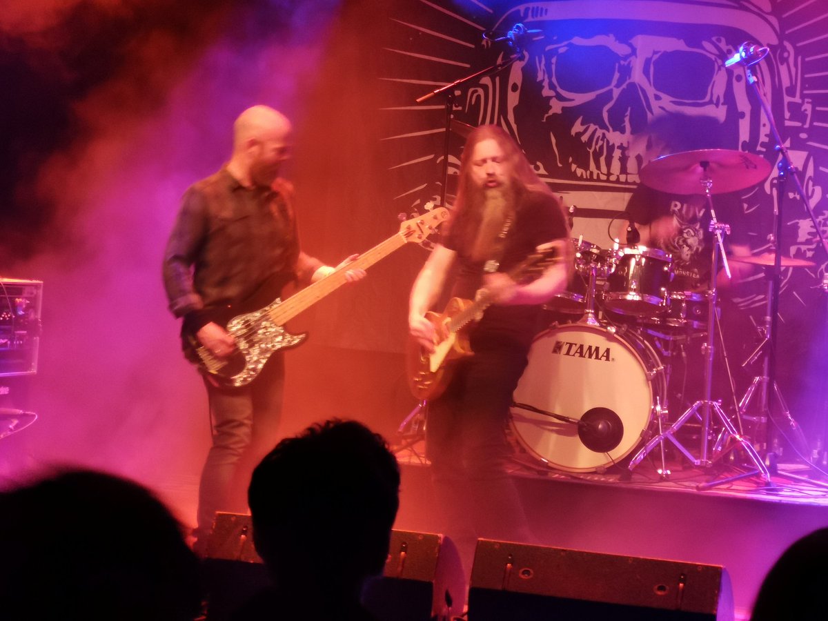 <a href="/BoosterFestival/">Booster Festival</a> was weer tof! Big up voor de organisatie en de vele vele bands die in de binnenstad van #Enschede hebben staan knallen waaronder my personal favorites vd avond #Amili, #VeraBon, #NoWow, #Grebe, #Yenga, #Diggeth en #Winwel!

#muziek #BoosterFestival #iGNITEmusic