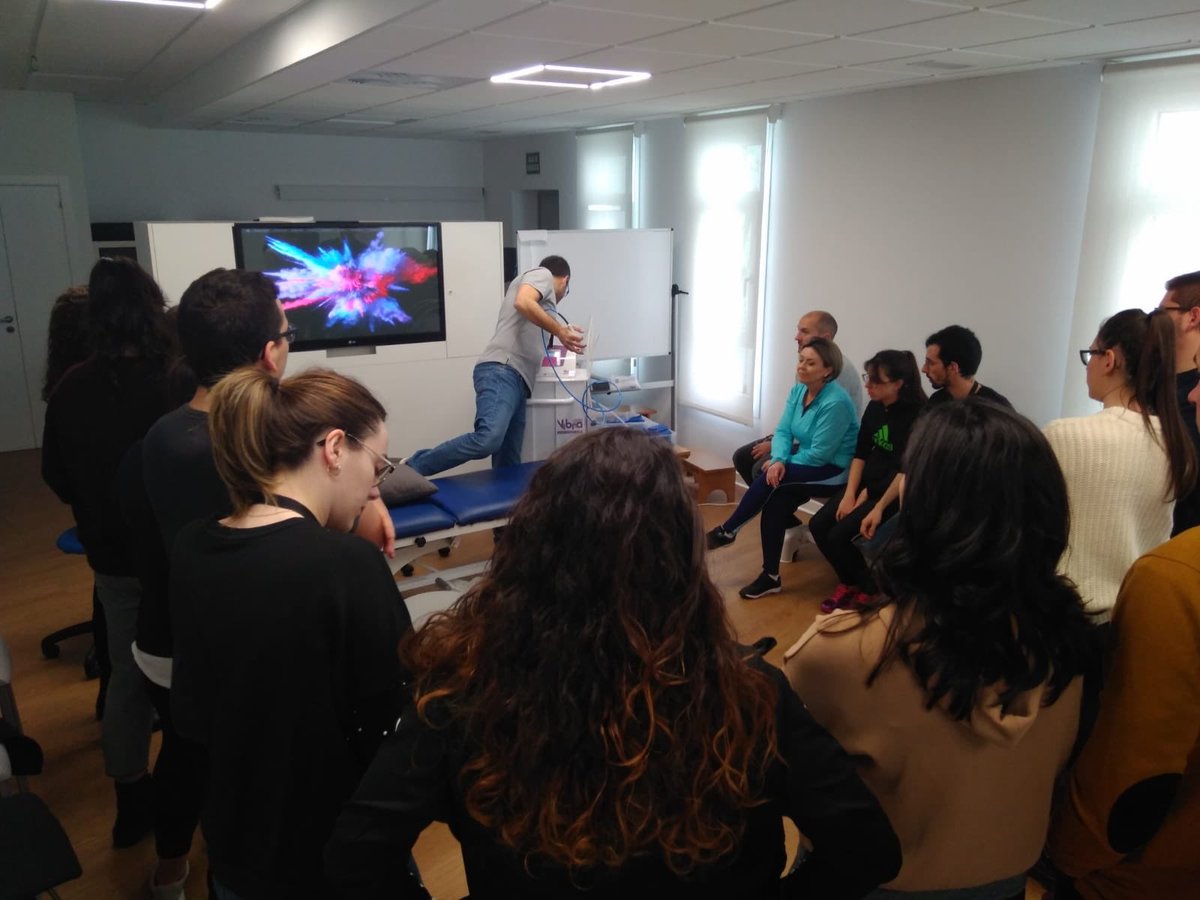 Más fotos de la segunda ronda de talleres en <a href="/centrocefine/">Cefine</a> con <a href="/serortigueira/">Serafín Ortigueira</a> #VCNEF2019