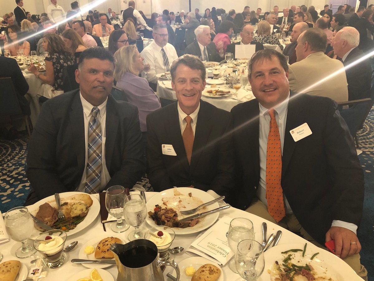 CoachBobSurace's tweet photo. FCANJ dinner with @AnthonyMunozHOF & @PrincetonFTBL teammate & Lafayette HC @CoachJMGarrett ‘88. So many players have worn the Orange & Black. None better than Anthony. More importantly, he is an All Time Hall of Fame person #MakeHi2Tory https://t.co/2k29NZfDo1