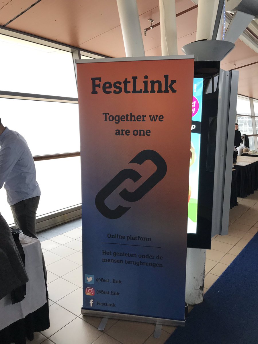 fest_link's tweet photo. Ook onze banner stond er gisteren mooi bij op @OnzePier tijdens @Jong_Ondernemen Marktdag ZH 2019 (2/2) https://t.co/acTTYcp6YG