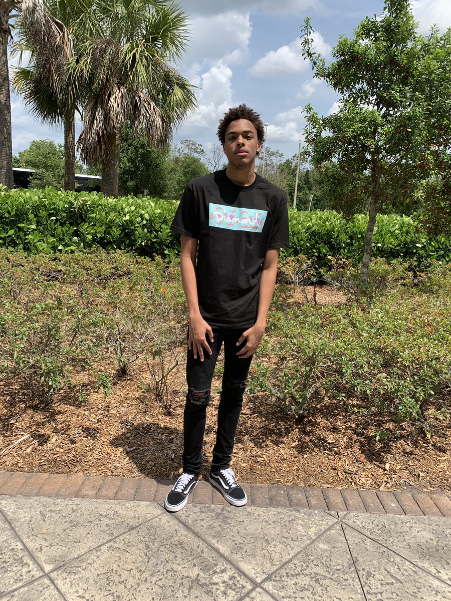 OfficialGGray's tweet image. You can’t be my wifey #gradbash2k19