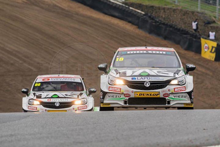 What’s that coming over the hill, it’s...

Finish the sentence.
⠀
#ljb_sport #ljb_snaps