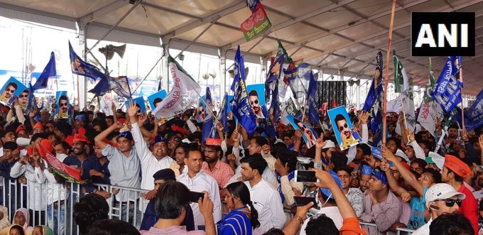 View image on Twitter