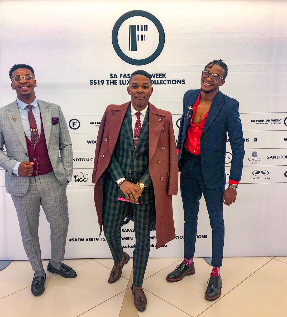 de_Sfi7's tweet photo. Out at the @safashionweek, Day 2 &amp; Day 3..🌹
#SFITailored #ADAYINITALY #SAFW #SS19 #SAFW19 #CRUZSAFW https://t.co/db4bPUoRzl
