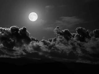 Yo adoro la luna y tu????????
#holaemo 
#emo #Luna