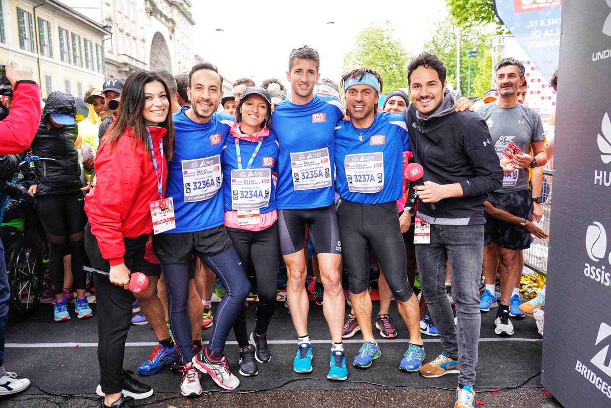 RDS_official's tweet photo. Come ti senti @BeppeDeMarco? Ci sono @RobyLanfranchi, @MrFabrizioD, Kristian Ghedina e tutto l'#RDSRunningTeam a caricarti per la staffetta! #milanomarathon @milanomarathon https://t.co/0dStiu91Od