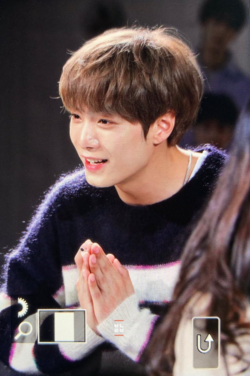 vanillabean_JR's tweet photo. 바빈 오늘 서초구에 잠들어••• #김종현 #JR #올_All https://t.co/eEkYmxUUOp