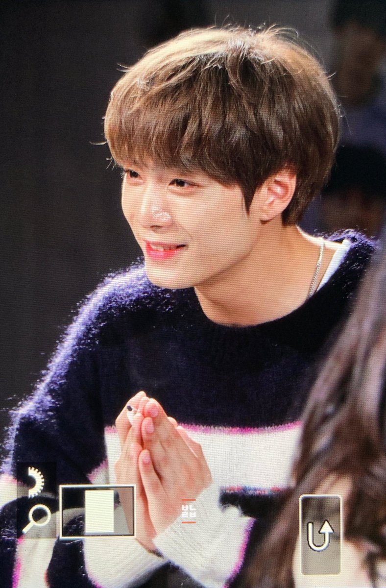 vanillabean_JR's tweet photo. 바빈 오늘 서초구에 잠들어••• #김종현 #JR #올_All https://t.co/eEkYmxUUOp