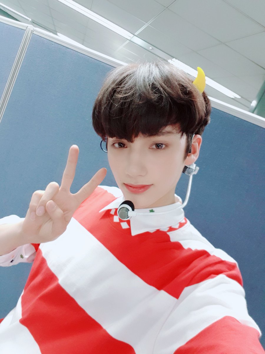 TXT_members tweet picture