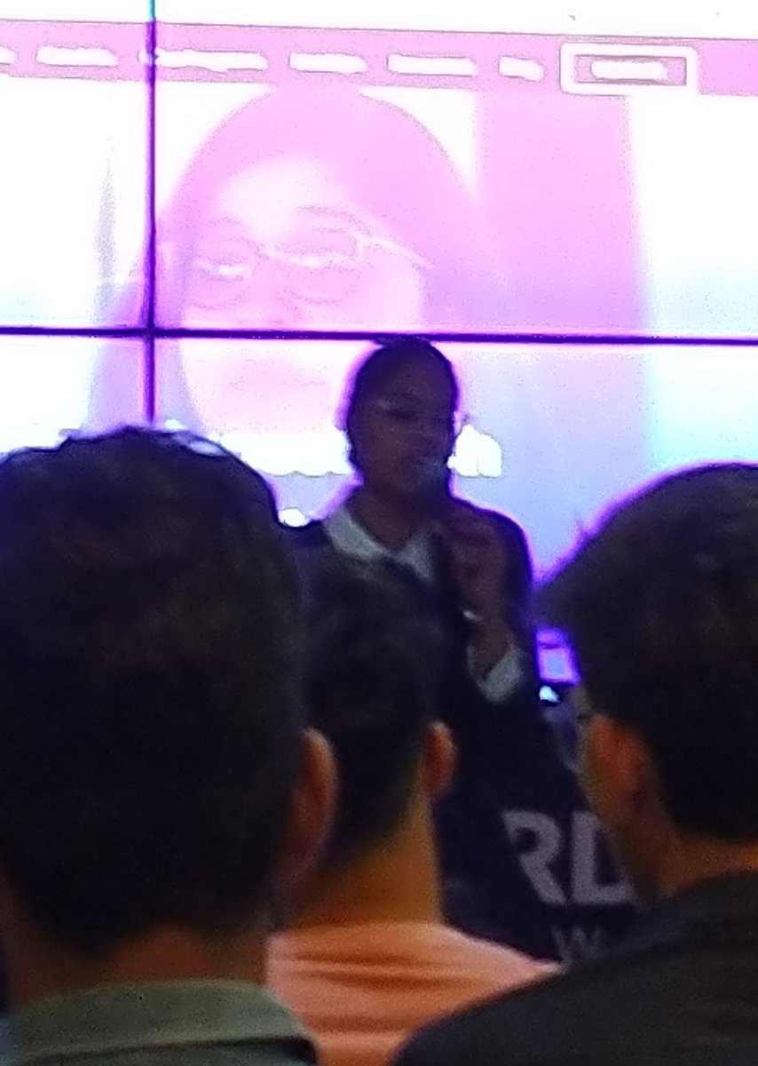 GauravvGaur's tweet photo. Girlscript introduction by @anubhamane
@gscriptGZB
#letspy2019 #girlscript #girlscriptnoida #girlscriptghaziabad #girlscriptgzb https://t.co/FSAHigGHBt