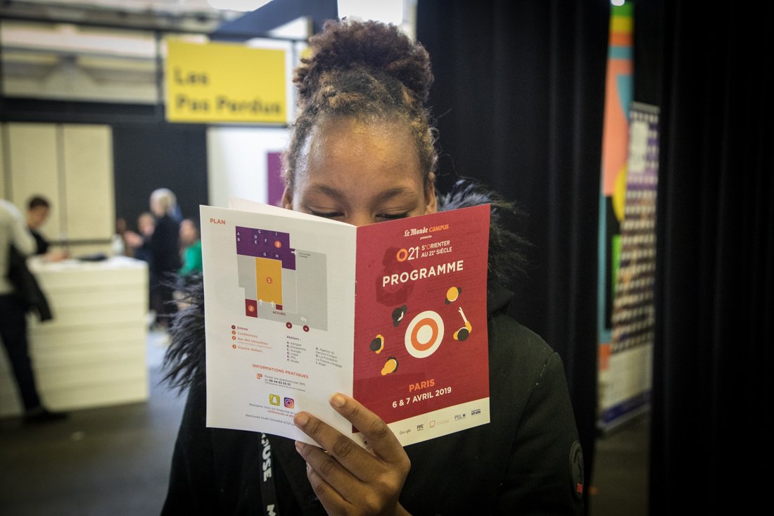 lemonde_campus's tweet photo. O21 à Paris, jour 2, c'est parti ! Aujourd'hui, on va "s'autoriser" avant de "se dépasser", puis "se lancer" et "se réaliser". Le détail du programme : https://t.co/JBM3o3DMHt (Photo : Camille Millerand) https://t.co/tCwTzRKWG7