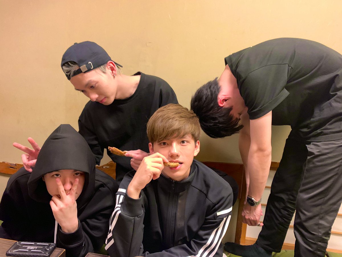 noovystaff's tweet photo. 3rdツアー2本目‼️
4人にとって、
エピソードがいっぱい詰まった名古屋での最後のライブ、SPADE BOXありがとうございました🙌

いよいよ、Hank Last GIG、残りラスト1本❣️
今週土曜、現体制4人日本での最後のライブ、渋谷duoにて、お待ちしております🙏⭐️

#noovy 
#OneMoreStepTOUR https://t.co/6gxRnCPuP2
