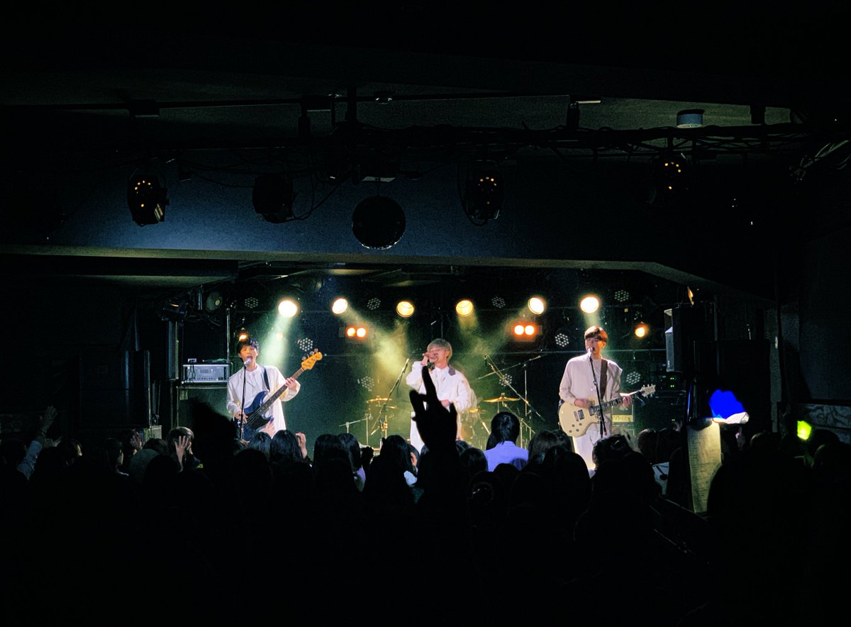 noovystaff's tweet photo. 3rdツアー2本目‼️
4人にとって、
エピソードがいっぱい詰まった名古屋での最後のライブ、SPADE BOXありがとうございました🙌

いよいよ、Hank Last GIG、残りラスト1本❣️
今週土曜、現体制4人日本での最後のライブ、渋谷duoにて、お待ちしております🙏⭐️

#noovy 
#OneMoreStepTOUR https://t.co/6gxRnCPuP2