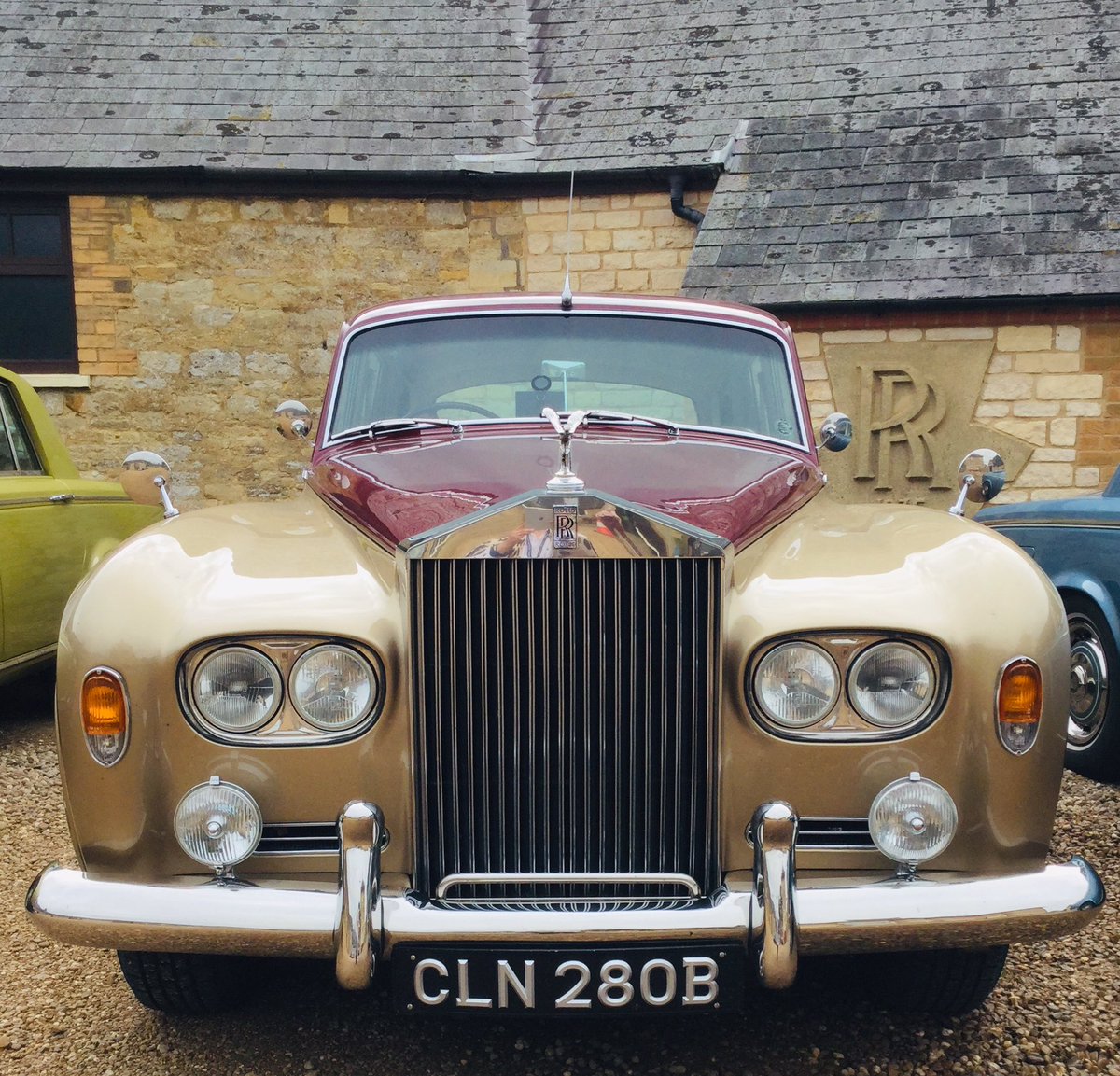 rrecltd's tweet image. Today’s RREC Conference has started.  Here are just some of the Club cars that have made the journey to The Hunt House in Paulerspury...stunning #rrec #rollroyce