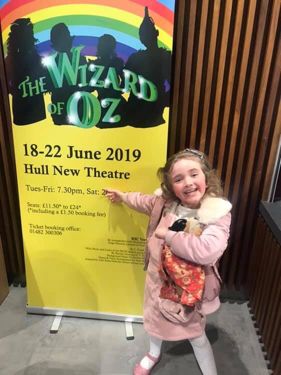 BevMusicTheatre's tweet photo. Munchkin Isabelle was super excited when she found the poster board on her travels you can watch her and her fellow Munchkins take to the stage this summer at the Hull New Theatre #EmeraldTeam
@FrescoCoffee4
@Sewell_Group
#BMTOVERTHERAINBOW https://t.co/PlAOmwjUy3