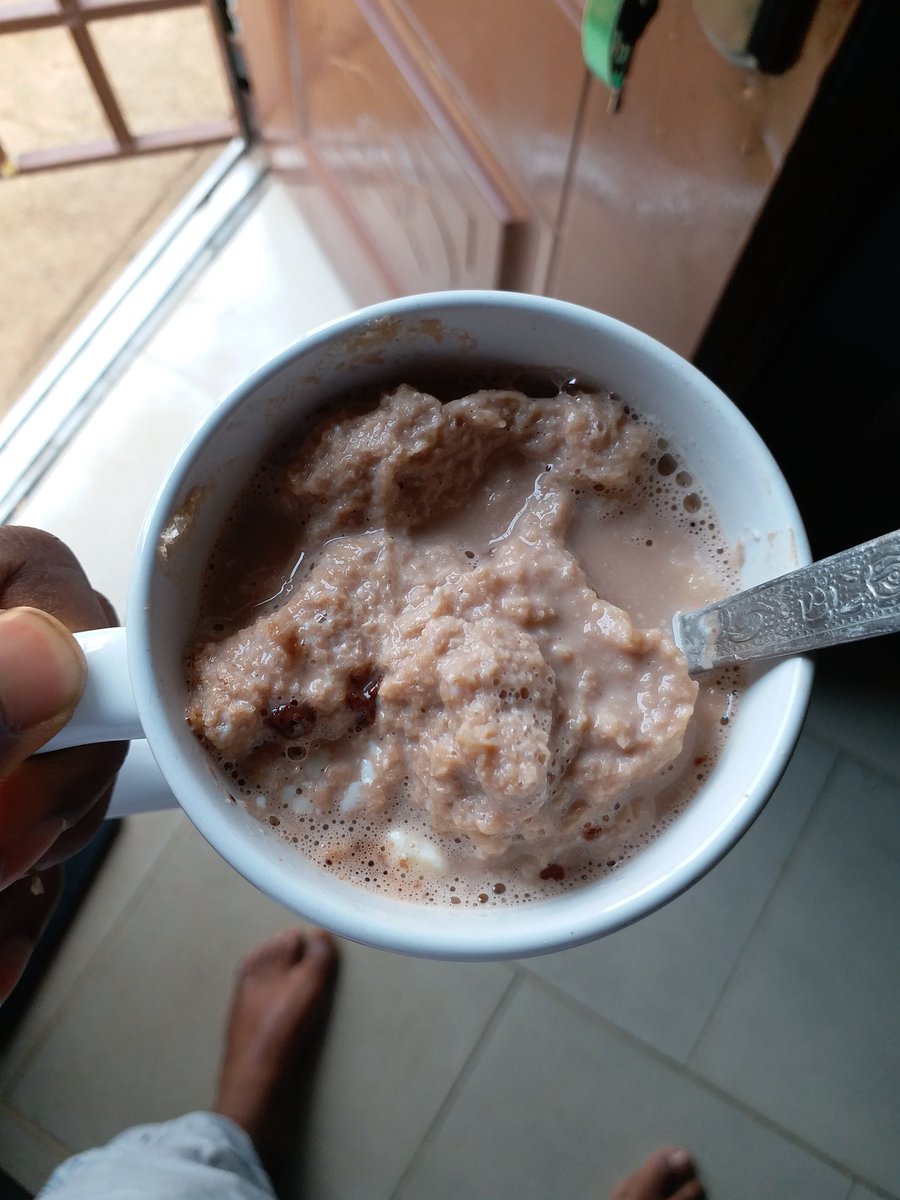 I guess i am not the only Adult that dip his bread inside his cup of tea