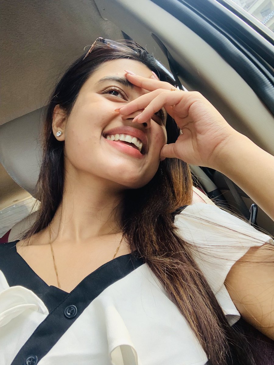 Iamswastika's tweet photo. S U N D A Y....😍😍 #naturaldays👌 https://t.co/8XywzldFfn