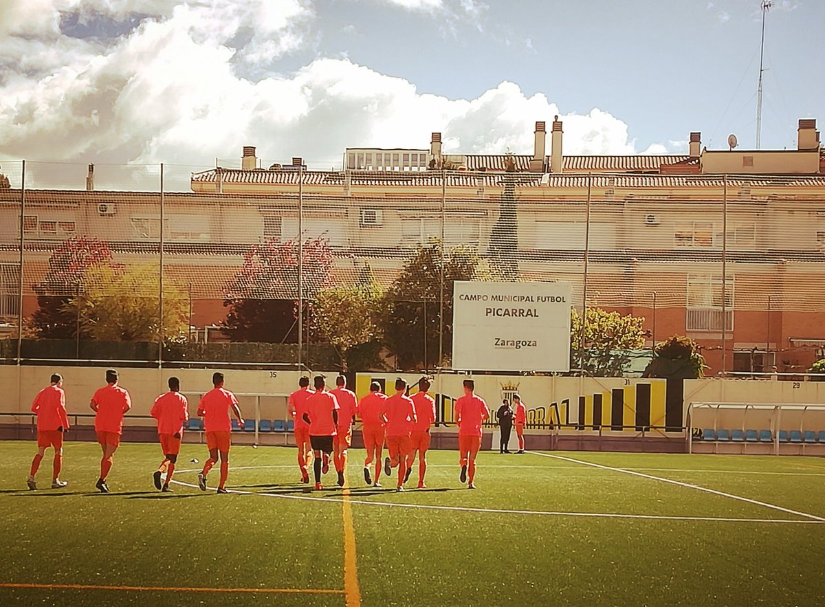 CarlosPobo's tweet photo. Vamos allá! 
@Balsaspicarral @Juventud_CF #1aJuvenil #GOrangesGO https://t.co/HRcNfxYd48