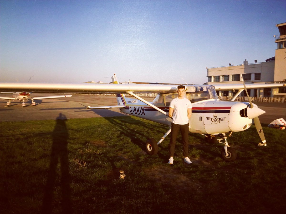 A big congratulations to Lenny Weaver who completed his first solo last week when we had the glorious sunshine! Well done Lenny!