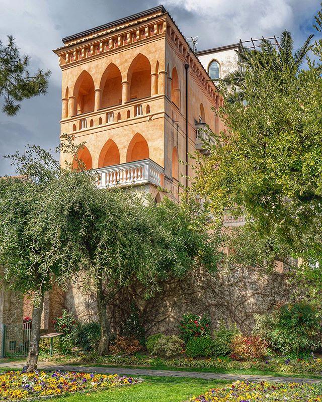 #Italian #architecture #ravello #amalfi #amalficoast #salerno #garden #palazzoavino bit.ly/2CYtkkM