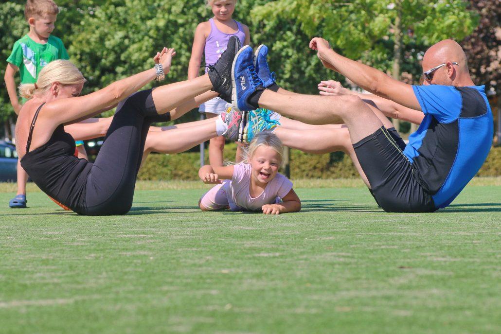 Zaterdag 13 april ons 135 jarig lustrum. Kom je ook bewegen!! Het Beweeg &amp; Gezondheidscentrum organiseert om 11.15 uur GoldenSports een leuke buitenactiviteit voor senioren. 12.30 uur Familie Bootcamp, fun voor het hele gezin.@schieonline <a href="/Schiedams/">De Schiedammer</a> @waterwegsport <a href="/RDWaterweg/">AD RD Waterweg</a>