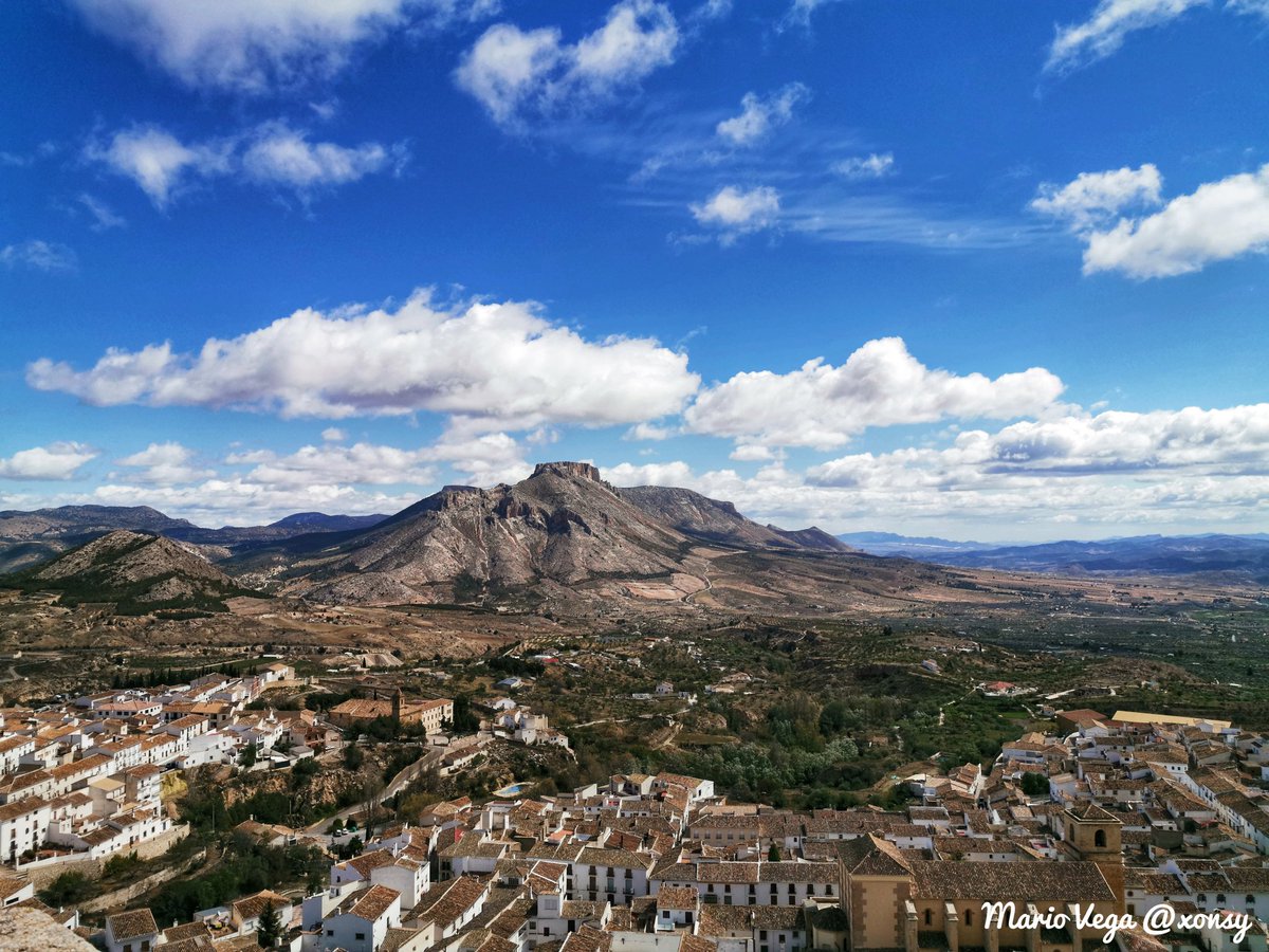 Vistas desde el castillo #AunahoraAlmeriaNatural <a href="/RedGuadalinfo/">Vuela Guadalinfo</a> <a href="/dipalme_almeria/">Diputación Almería</a>  <a href="/almeriajunta/">AlmeríaJunta</a> <a href="/Cruzcampo/">Cruzcampo #ConMuchoAcento</a> <a href="/luxeapers/">Luxeapers</a> <a href="/indamovilford/">Ford Indamovil</a> <a href="/GrupoCosentino/">Cosentino</a> #VelezBlanco