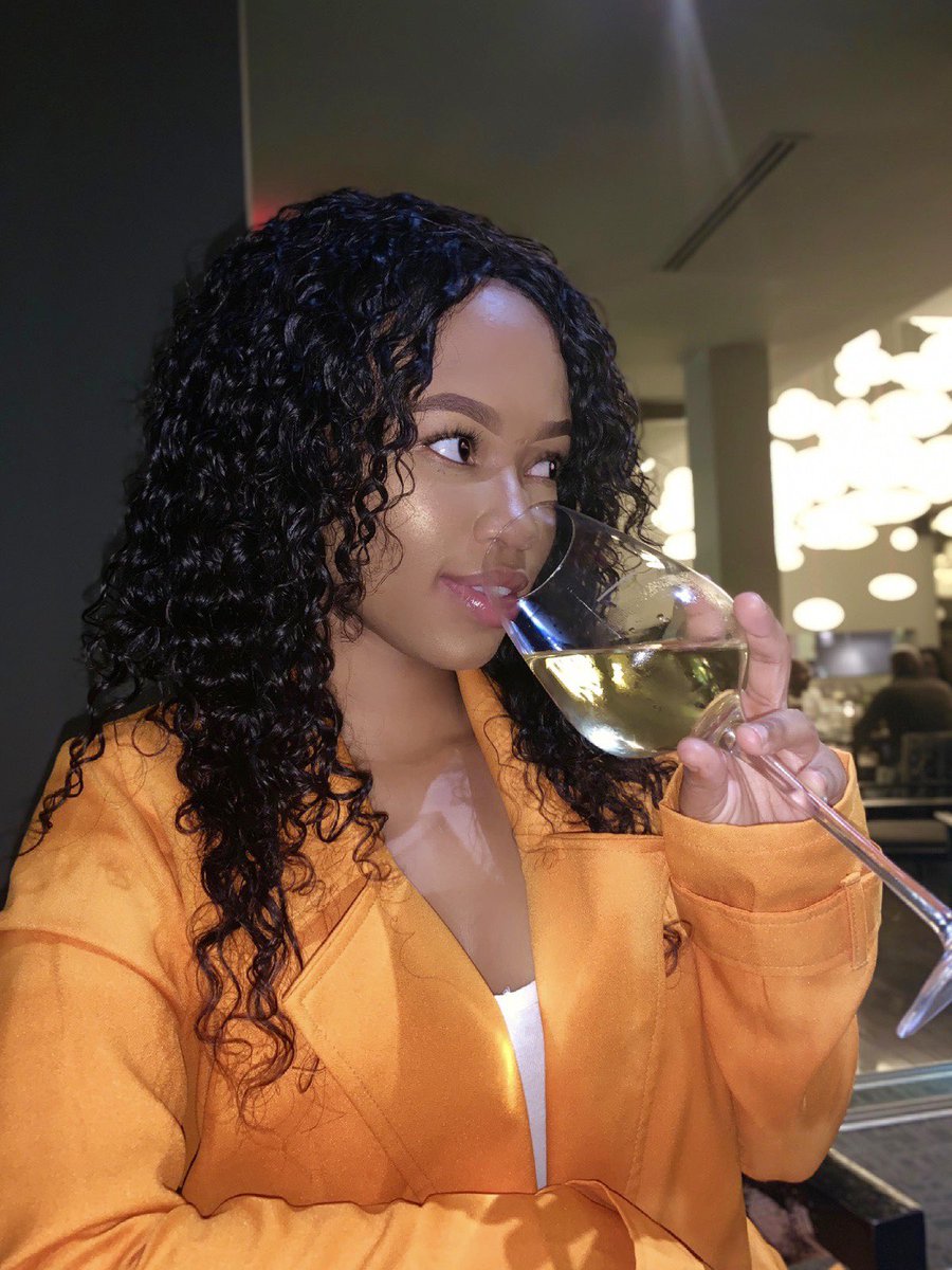 itsOnly_Jessica's tweet photo. Date Night w/ the LOML.🥀🥂✨ https://t.co/SK1DQrP1IR