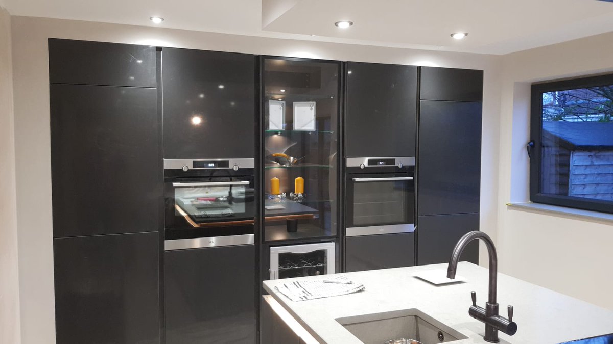 #Springtime is here time for a new #Kitchen? We design, supply and install

wwe.homeimprovementstudio.co.uk