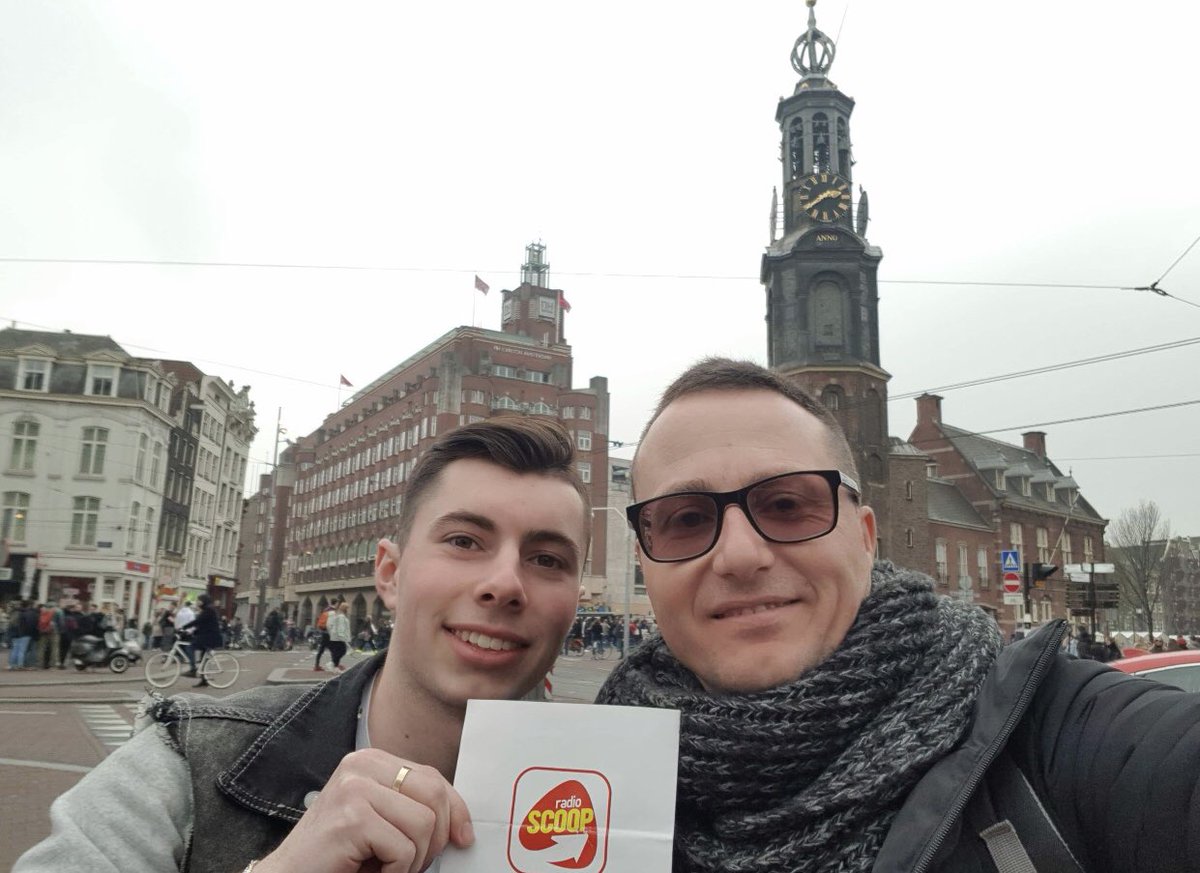 RadioSCOOPOff's tweet photo. Franck &amp; son neveu s’éclatent à Amsterdam grâce à Radio SCOOP ! 😘🇳🇱 #RadioScoop #SmilingDay #Amsterdam https://t.co/vjg6EaJ5ZS