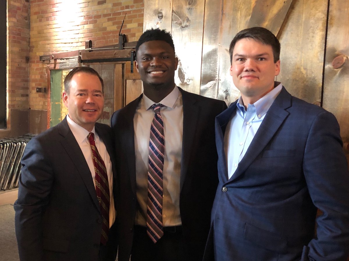 ⁦<a href="/NaismithTrophy/">Naismith Awards</a>⁩ Award for College player of the year wJeremyJacobs #FinalFour