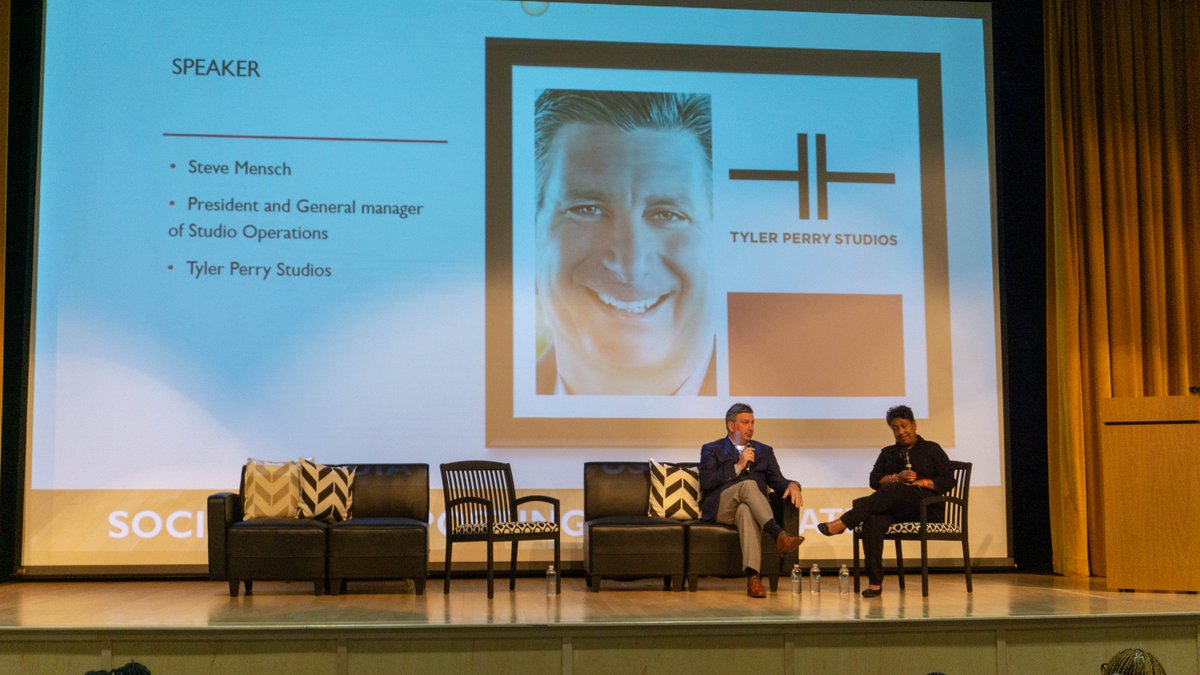 ULGAtl's tweet photo. Here's another look at the amazing guest we had speak at our 2019 TV and Film Career & Small Business Symposium & Expo.
#urbanleague #I365 #InfluenceYourWorld #Influencer #youth #empowerment #ulga #education #community #communityinvolvement https://t.co/qJGU9HKpk2