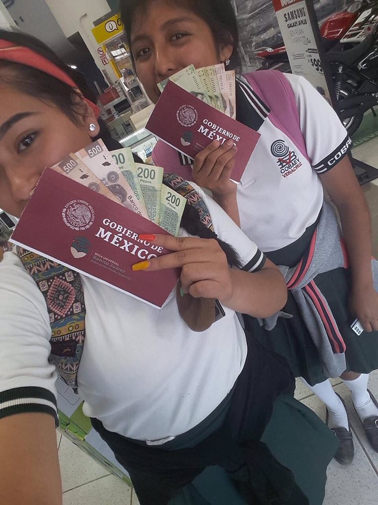MaromasPepe's tweet photo. ¿A poco no valió la pena dejar a miles de servidores públicos desempleados, mutilar el presupuesto de cultura y salud, dejar a las mujeres maltratadas sin albergues, a los niños sin estancias infantiles y a los bebés sin tamiz neonatal? El Amo es sabio e infalible. https://t.co/THuqMjUKfj