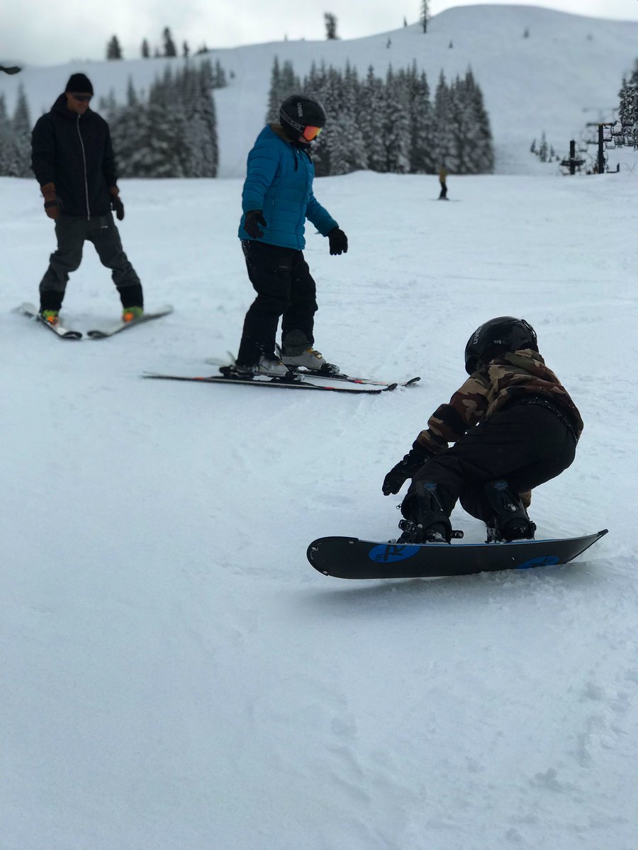 Skiing or boarding... a family that plays together, sticks together. • Come on up for a #SundayFunday! • Conditions are amazing! • #SkiCalifornia • #PlayForever • #TahoesBestKeptSecret • #SkiSodaSprings