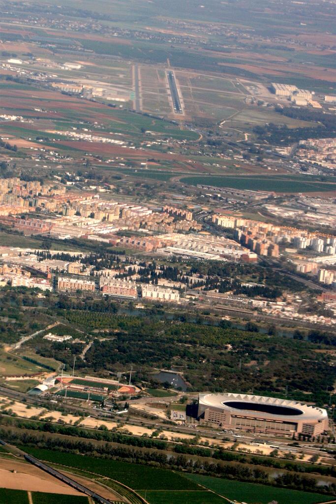 Turning final for touchdown at Sevilla flic.kr/p/2fn2bqY