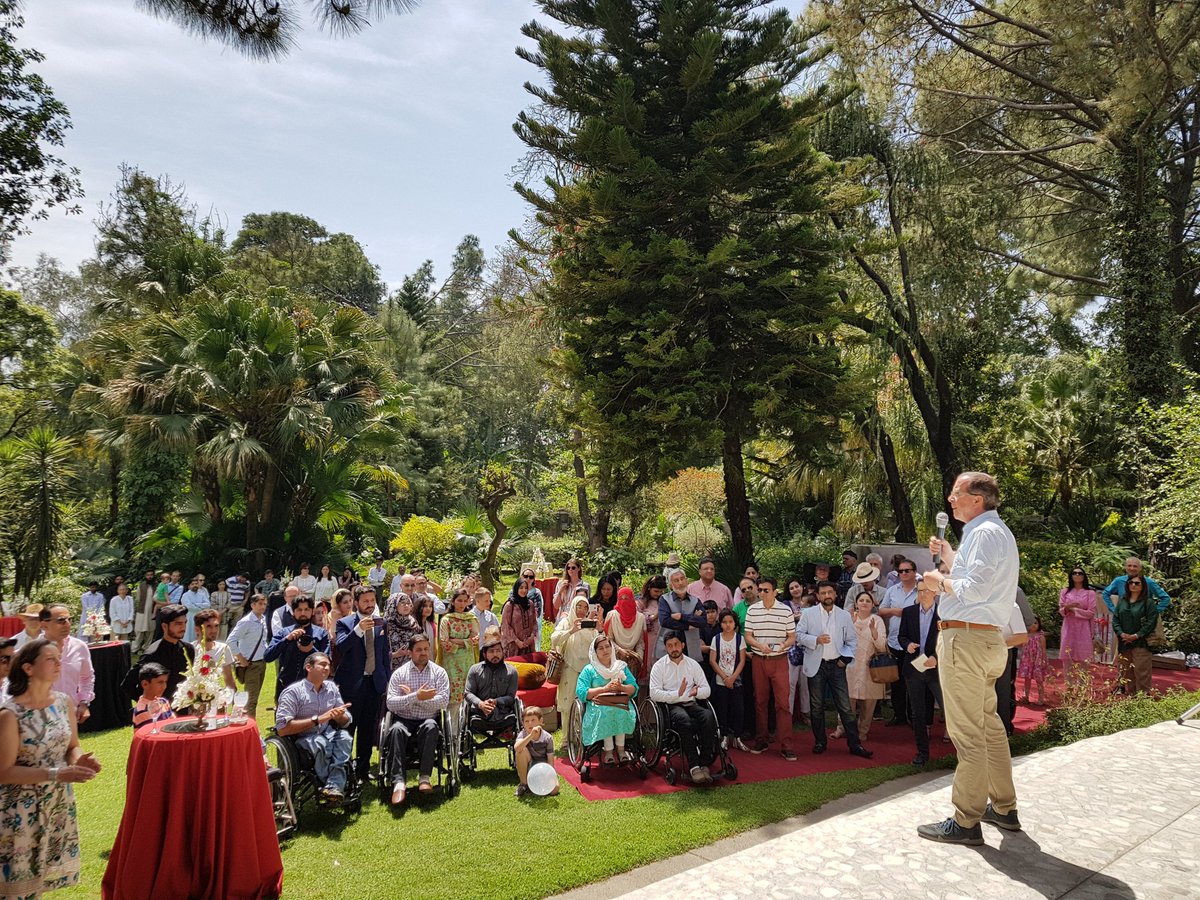 GermanyinPAK's tweet photo. What a memorable farewell brunch with my friends &amp; colleagues!! Thank you all for so much love!! gave my farewell speech with heavy heart😓. Was one of the best posting ever!! Only 2 days to go!! Will miss #Pakistan &amp; her people forever 😭. https://t.co/Ep46CL9Jv8