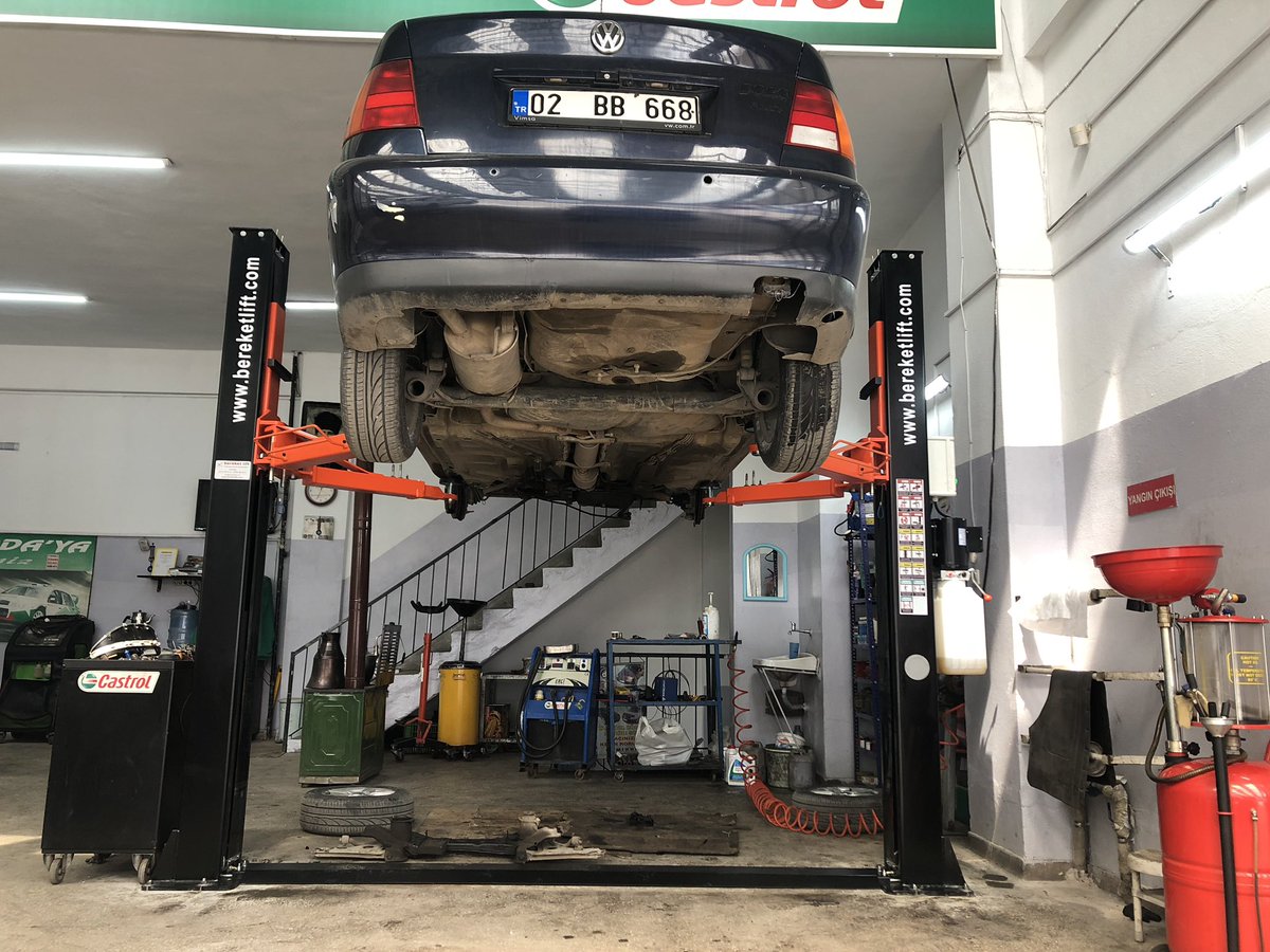 BereketLift's tweet photo. 4 tonluk elektro hidrolik liftlerimiz seçkin servislerin tercihi olmaya devam ediyor 🤝 #araçkaldırmalift #otolift #hidroliklift #ikisütunlulift #bereketlift #garajekipmanları https://t.co/klJpU84trr