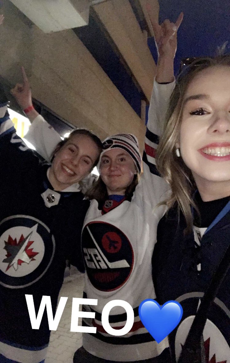 kailey_niemi's tweet photo. #WhiteoutToWinCONTEST @VirginRadioWPG @boosterjuice #GoJetsGo https://t.co/ITfaaLuJo0