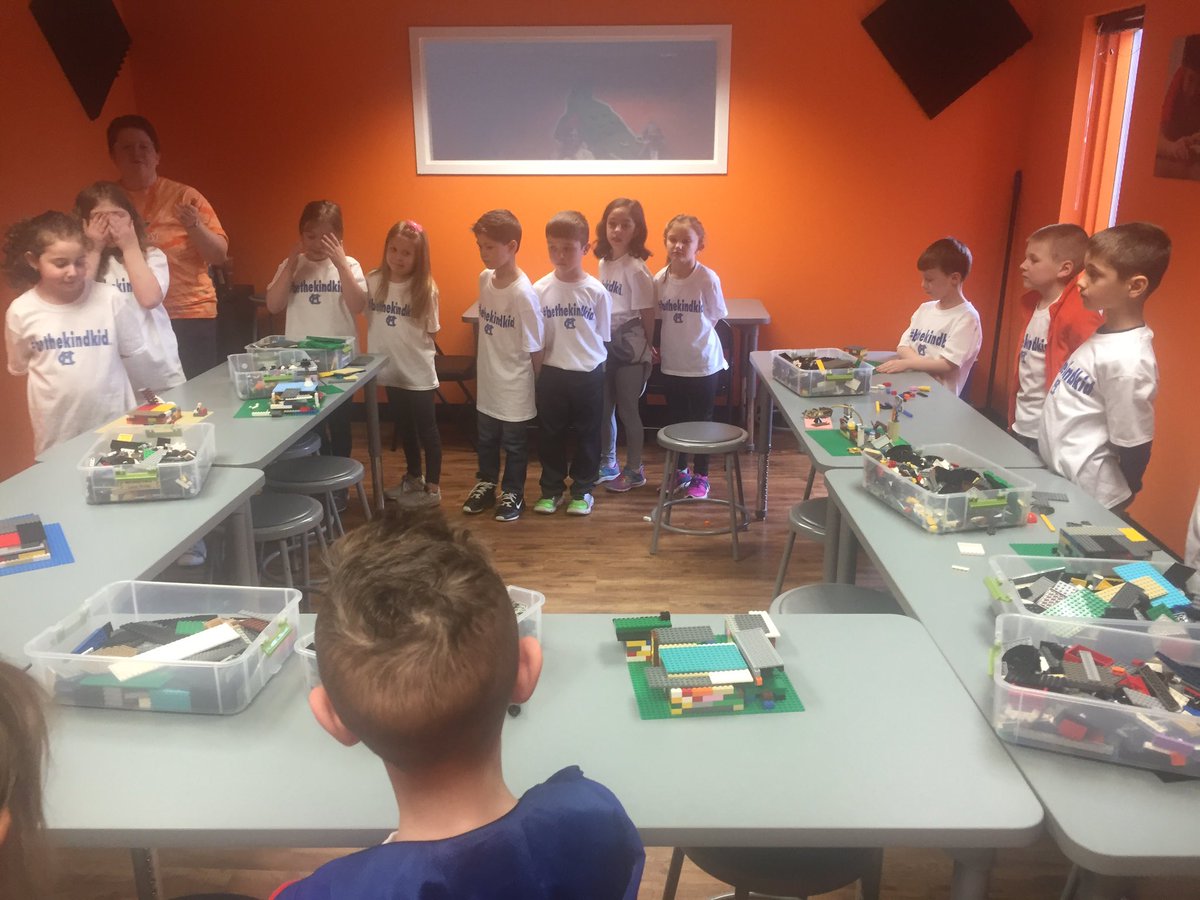 BowenHanson's tweet photo. Great first grade field trip to Snapology!  STEM activities for bright minds!@BmeCmsd #bowensbusybees https://t.co/kRGZwyHsVm