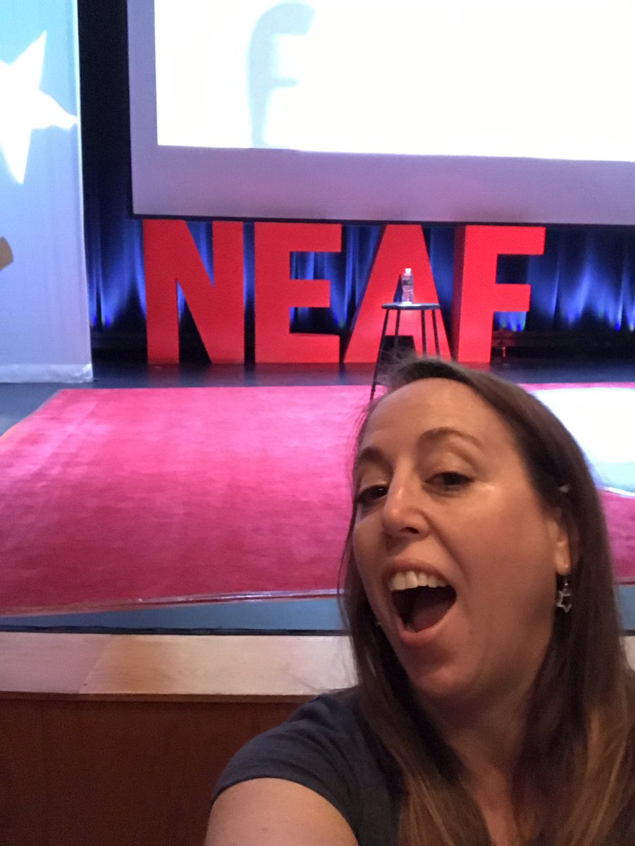 AgilistaAG's tweet photo. #NEAFPosse is in effect for the @AlanStern #NEAF talk!!!! #PlutoIsNumber9 #UltimaThule https://t.co/s6ilMiZjvO
