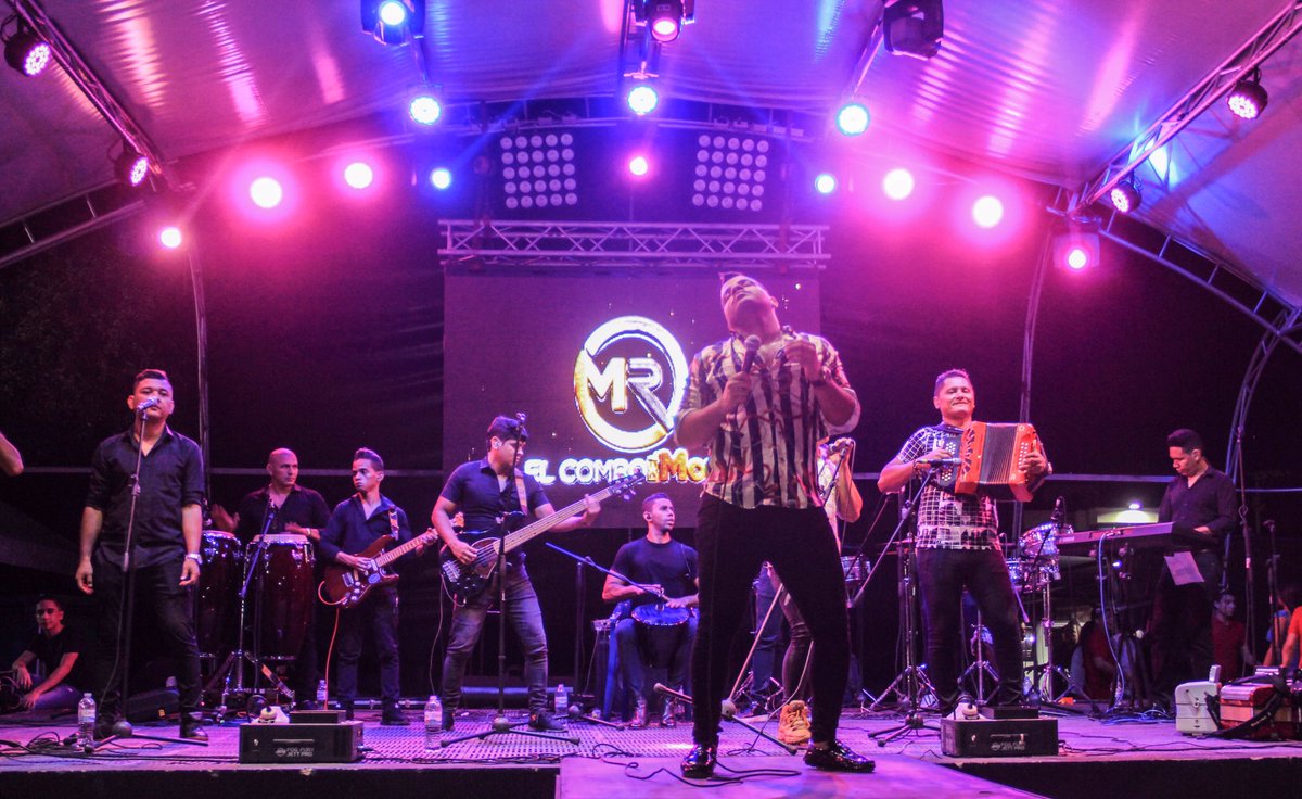 elcombodelmorre's tweet photo. #ELCOMBODELMORRE ayer en la celebración del primer aniversario de @laplacitaclubvalledupar donde hicieron un show de puros éxitos. @morreromero @aldairjimenezr @elcesardelvalle https://t.co/bAYtMqvsf7