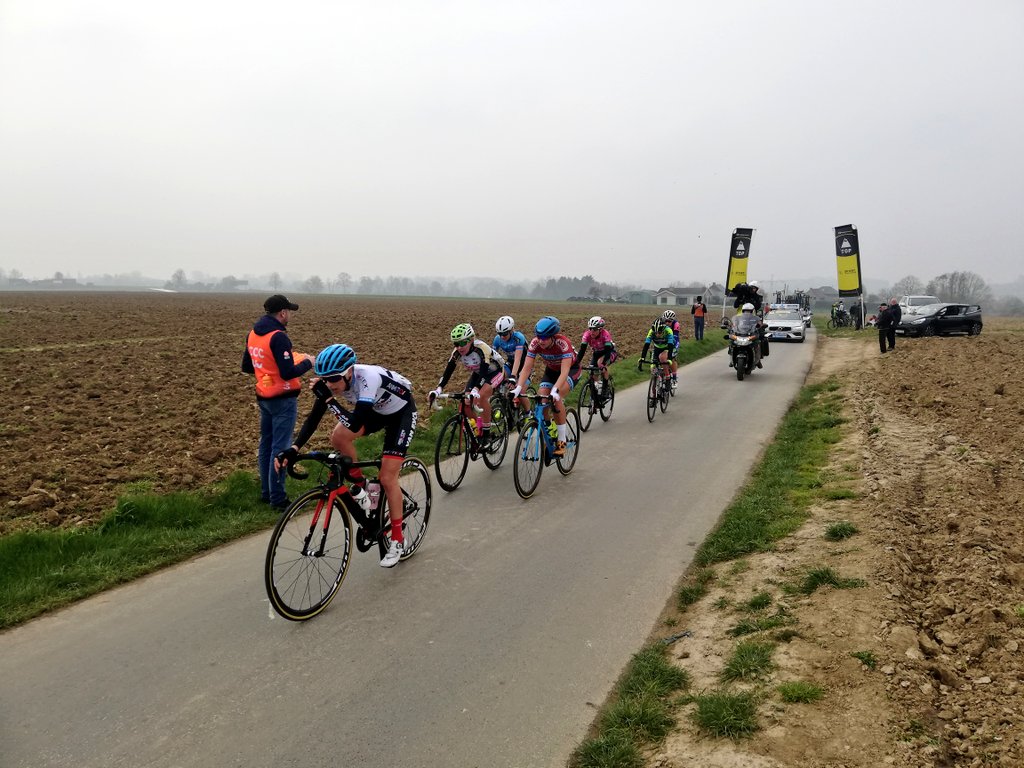 This was the break at the top of the Leberg  #RVVwomen