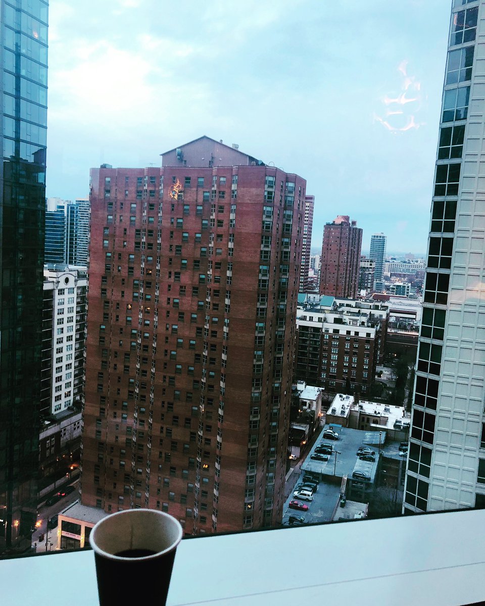 NWCasey's tweet photo. Sunday morning coffee views from my room... got a cheeky little jog along the shore of Lake Michigan planned..incredibly lucky to get to experience these things! #ThoughtWorks #Chicago #WhyThoughtWorks https://t.co/DtgudO2sAq