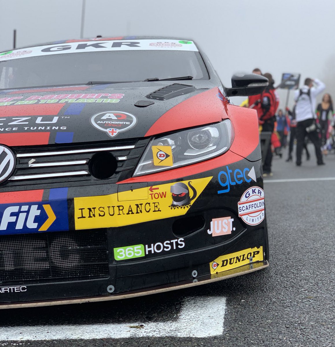 WHAT. A. RACE. 
The <a href="/btcc/">BTCC</a> is back in style! 
A wet dry race saw half the field go with slicks and the others wets. Dry tyres were the way to go and it’s really shaken up the results.
<a href="/BTMotorsport/">Bobby Thompson</a> - P6 and FASTEST LAP
<a href="/jgmotorsport/">Jack Goff</a>  - P11
@creesy7 - P12
@BoardleyCarl - P26