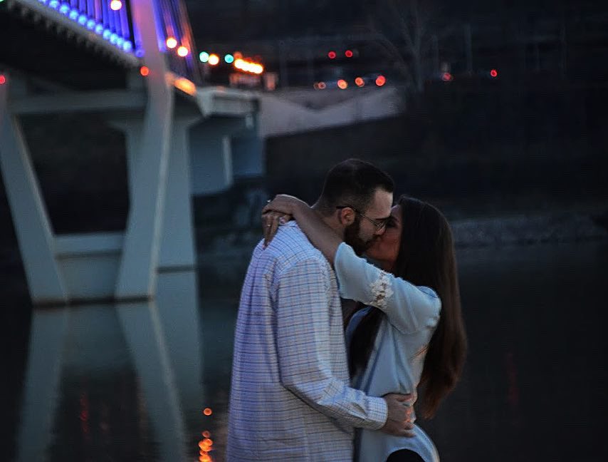 BoothBaylee's tweet photo. Y’all, I’m ENGAGED💙💜 https://t.co/RaxHt1iEeG