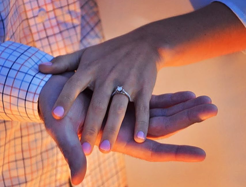 BoothBaylee's tweet photo. Y’all, I’m ENGAGED💙💜 https://t.co/RaxHt1iEeG
