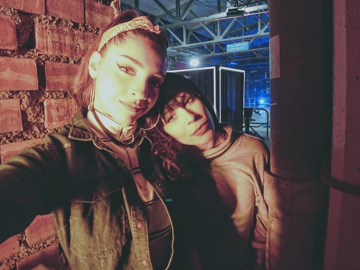 Carla_FAB19's tweet photo. Shooting day with my beauty @Nadia_FAB19 💋❤️ #FamaABailar7A https://t.co/XMePX8FZpn