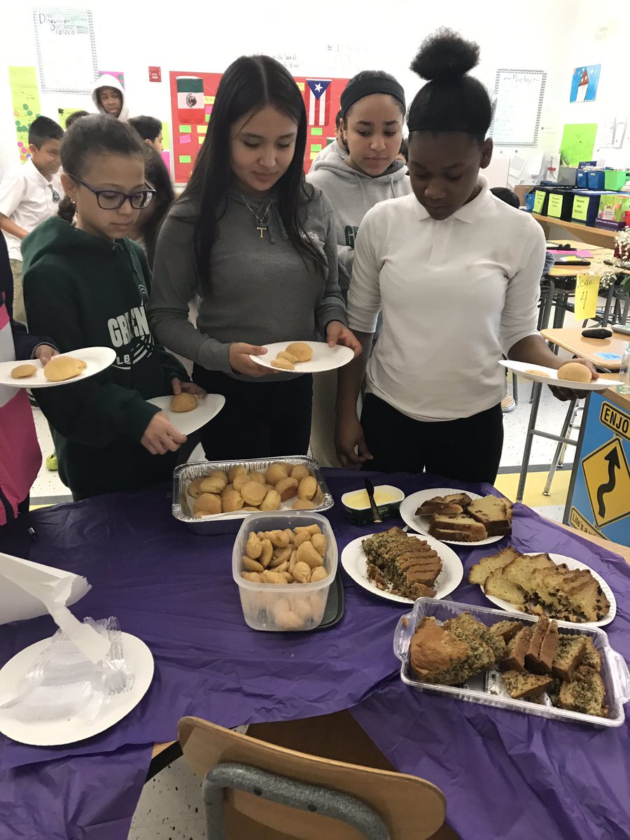 moalex1's tweet photo. Celebrating our Diversity in Long Branch! @LBpublicschools @VgiammancoLB @Msalvatore2012 @JamesBrown732 @KFerrara426 https://t.co/Nh2n4mF0qn