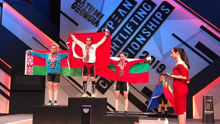 Büyükler Avrupa Şampiyonu Şaziye Erdoğan! Gururla...