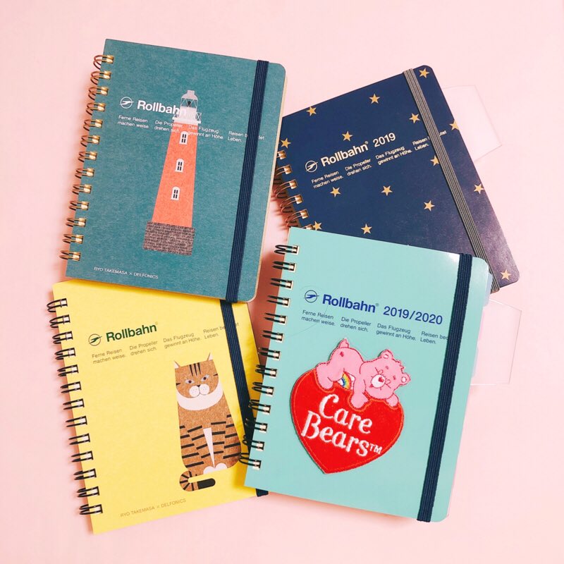 mogu_planner's tweet photo. ロルバーンMの��イズの良さに気付いてしまった・・・🐰

めちゃくちゃいいサイズ！使いやすさと持ち運びやすさに感動した❤️🐰❤️

#手帳ゆる友 #ロルバーン #ロルバーンダイアリー #rollbahn https://t.co/irAx9eg5wO